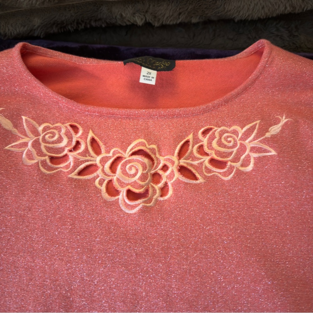 . BOB MACKEYy Pink embroidered Sweater 🌸 2X